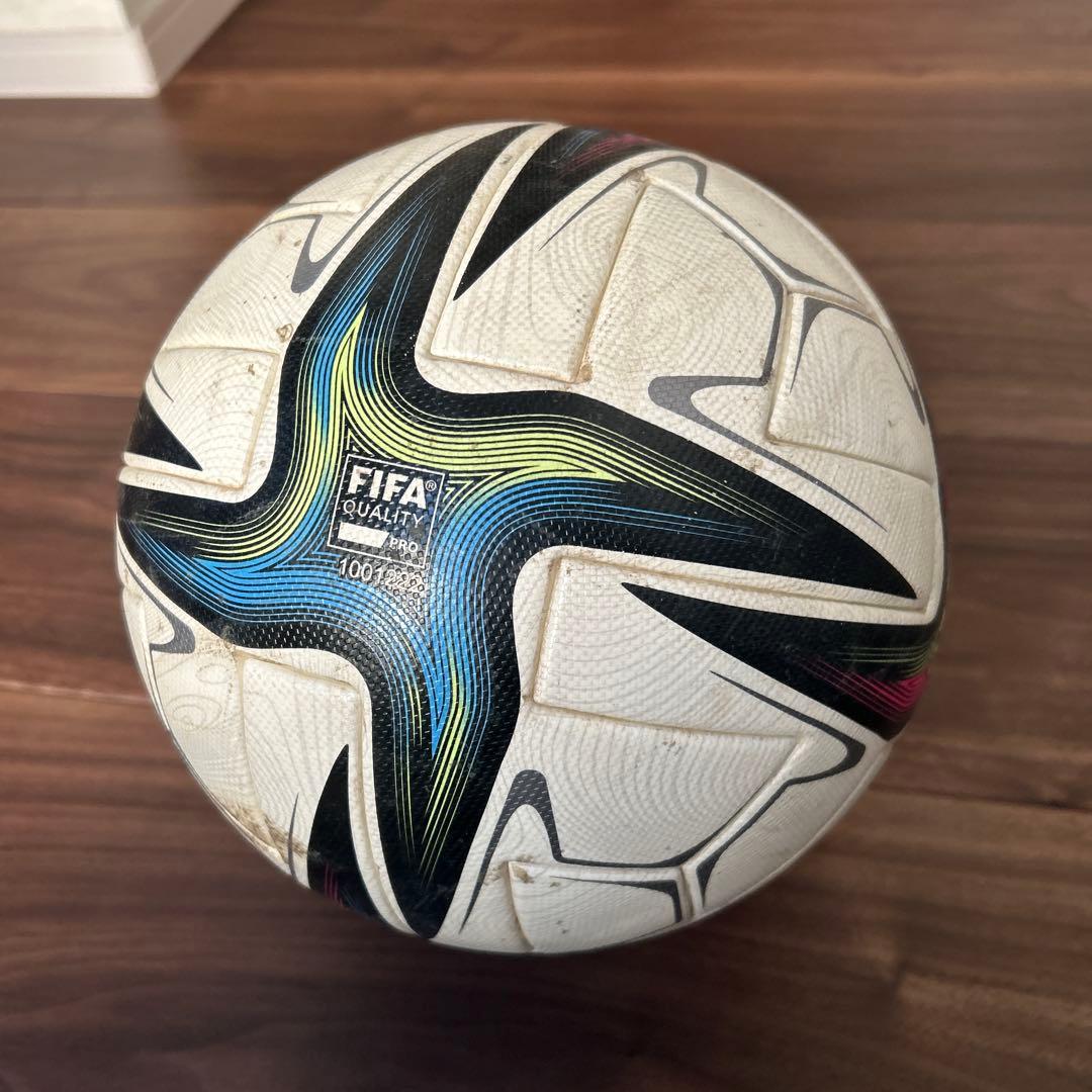 adidas FIFA Quality Pro サッカーボール 2021