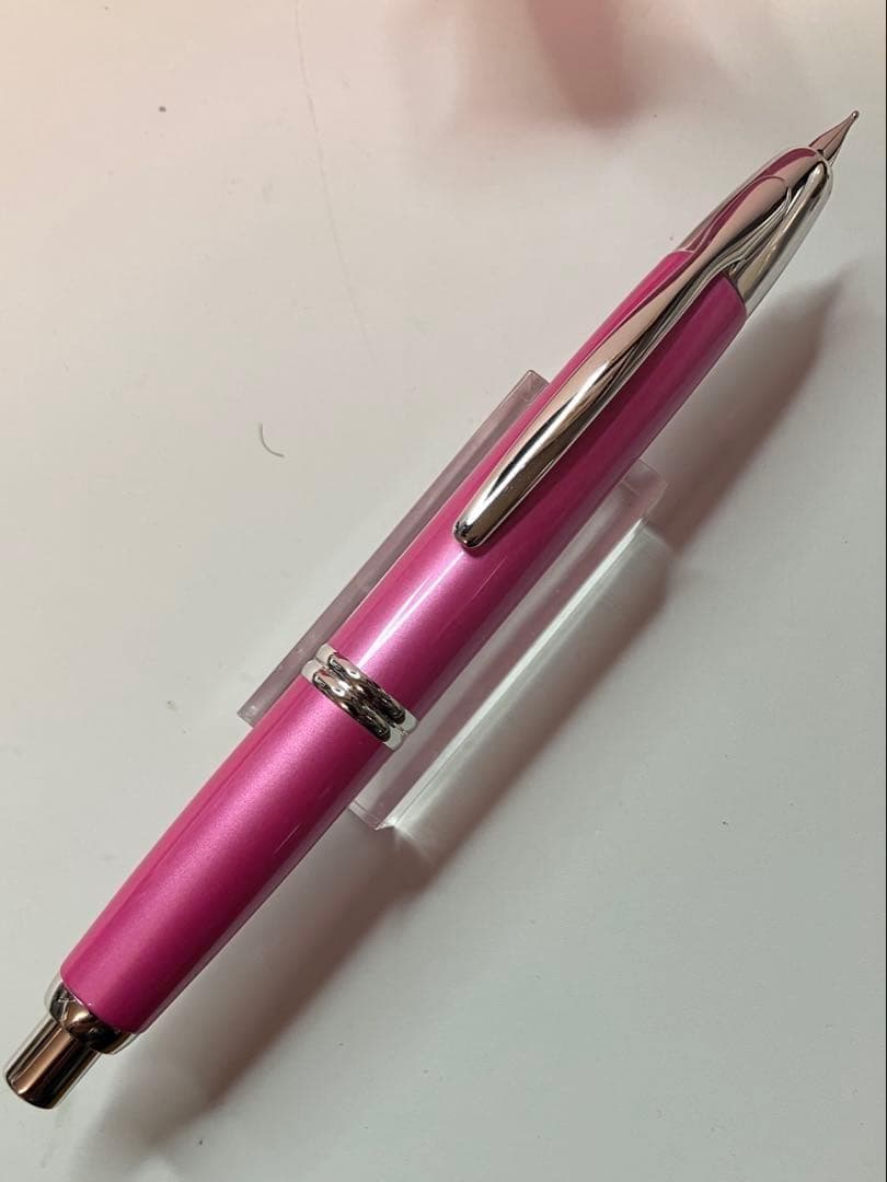 PILOT　パイロット　キャップレス　2011年限定　ピンク　Ｍ-nib　期間割