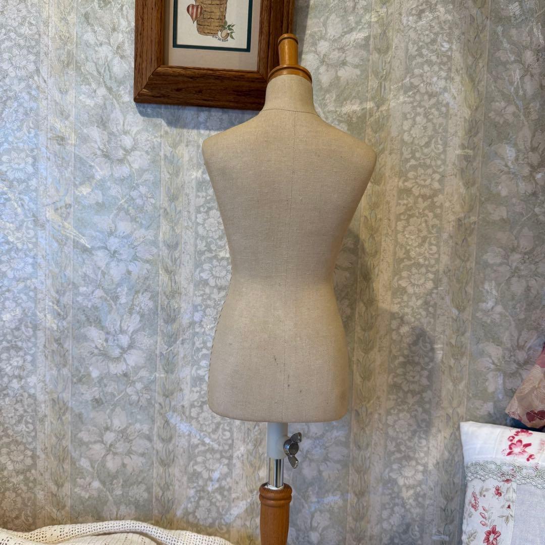 ヴィンテージドールトルソーとアンティークレースドールドレスのセット