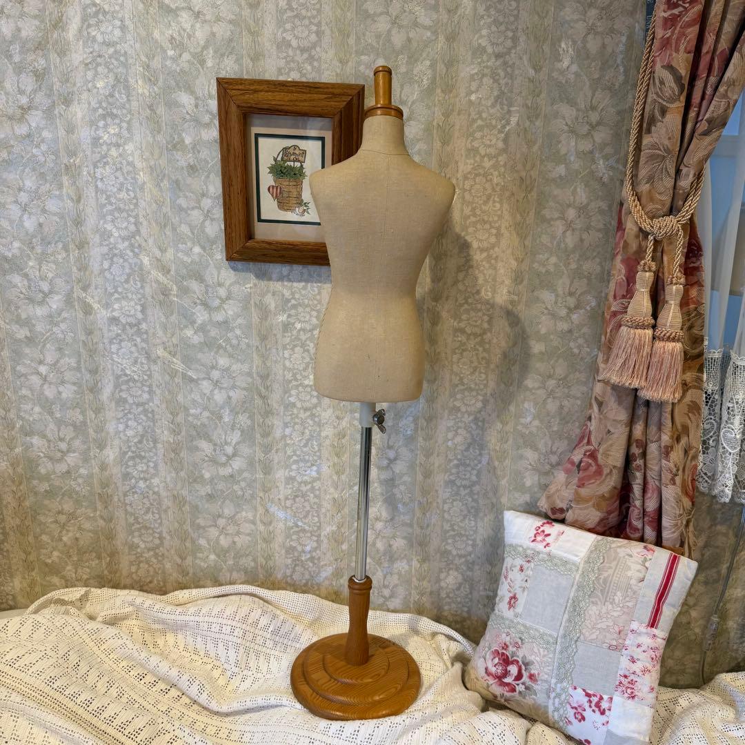 ヴィンテージドールトルソーとアンティークレースドールドレスのセット