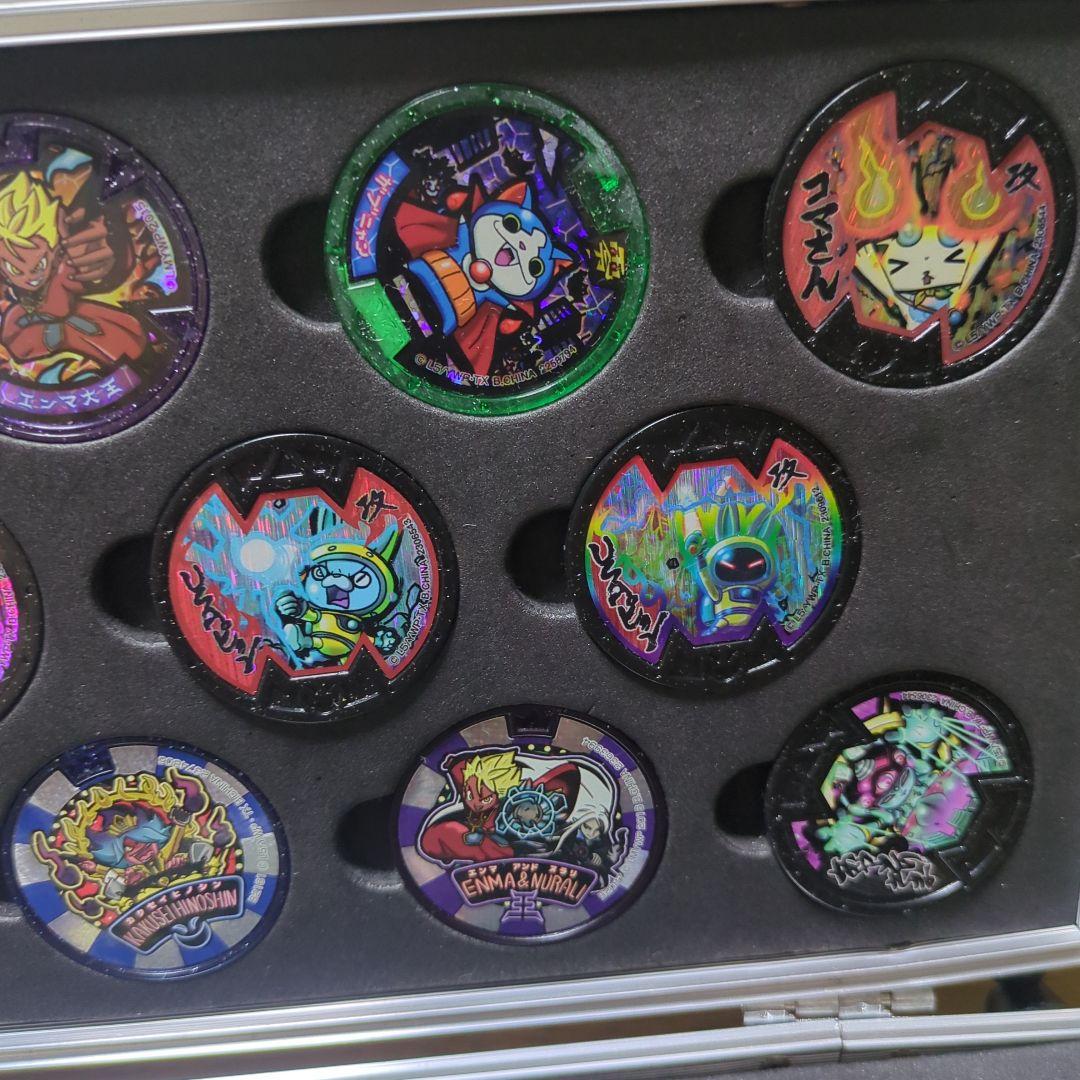 妖怪ウォッチアルミケースにいれたメダルセット