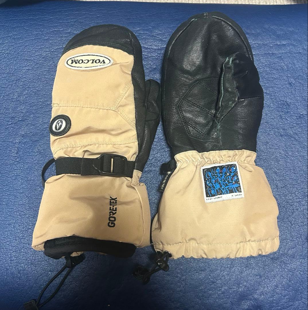 希少 VOLCOM GORE-TEX ミトングローブ アーサーロンゴ