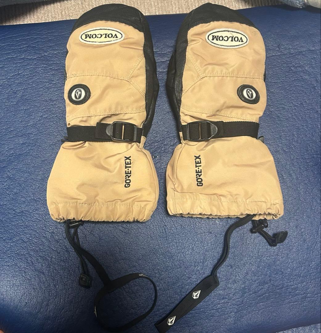 希少 VOLCOM GORE-TEX ミトングローブ アーサーロンゴ