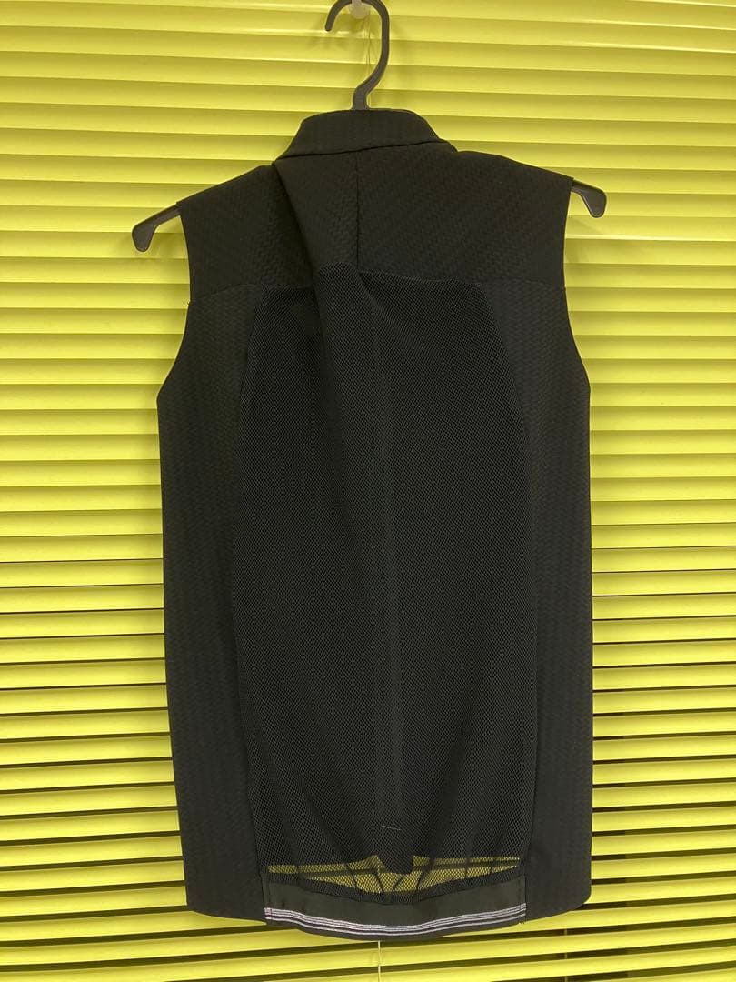 アソス　ウインドベスト　XSサイズ