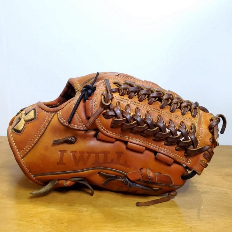 アンダーアーマー 松田宣浩モデル 限定品 高校野球対応 内野用 硬式グローブ