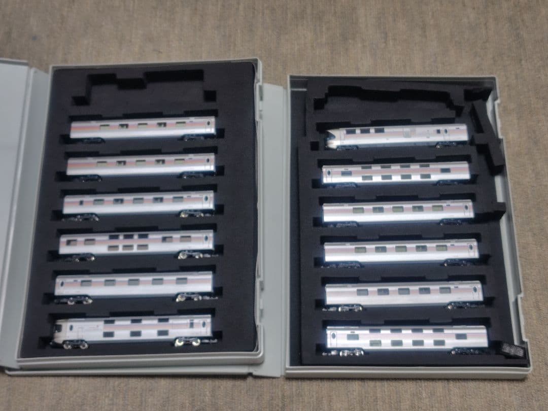 キ*バ様 TOMIX Nゲージ カシオペア12両フルセット