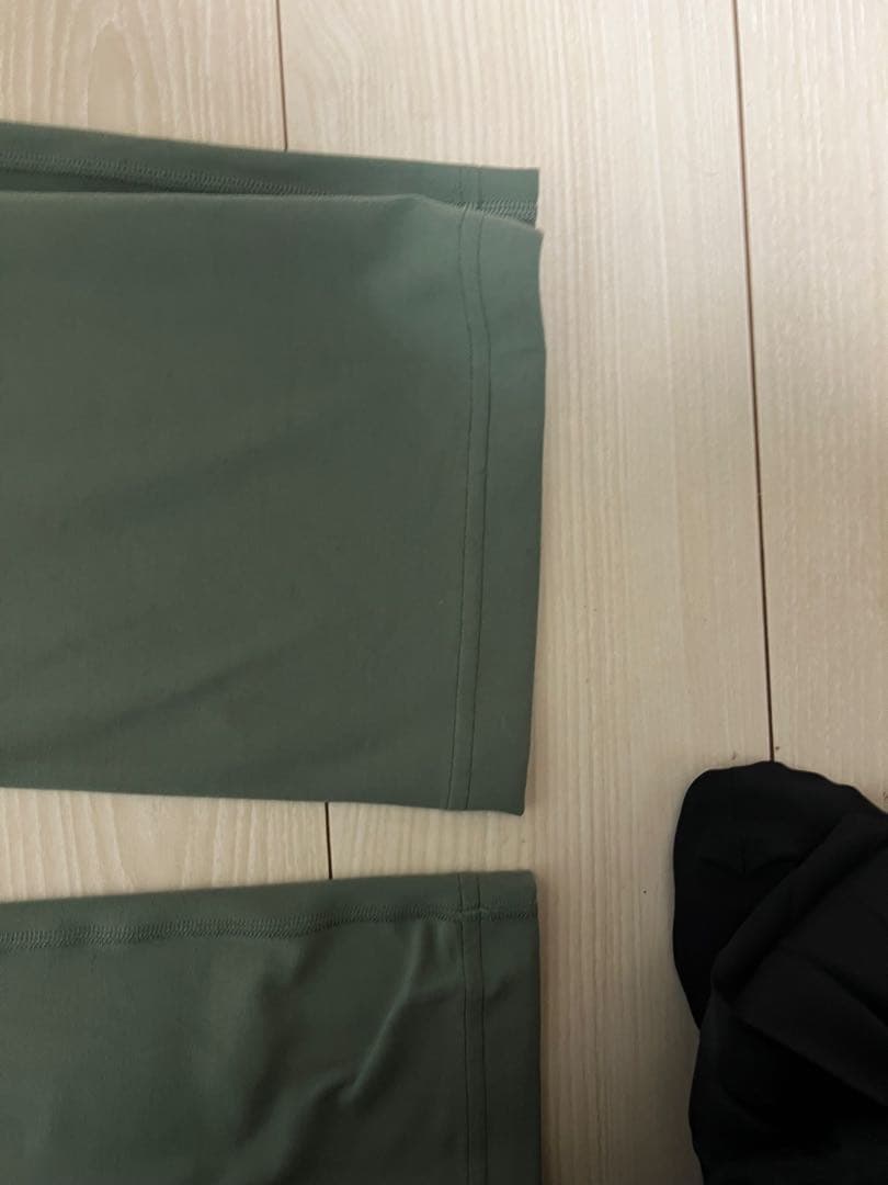 lululemonオリーブグリーン ハイウエスト フレアパンツ 6