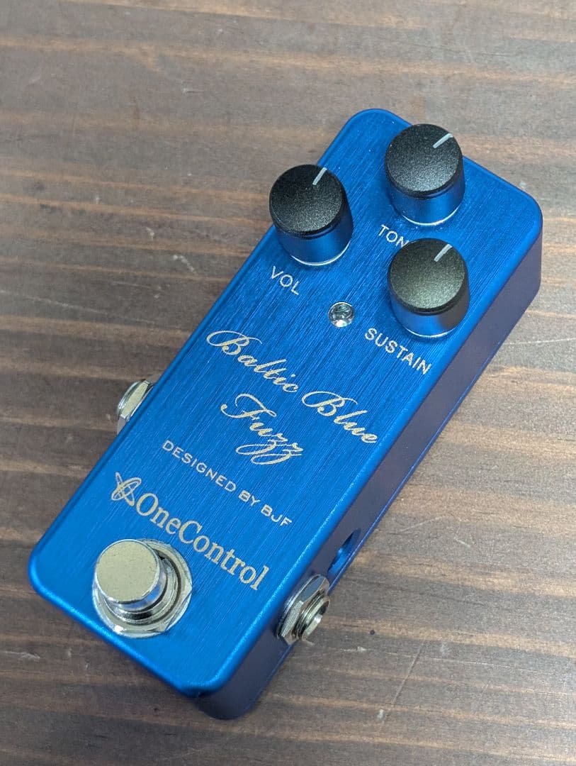 美品 One Control Baltic Blue Fuzz ファズ