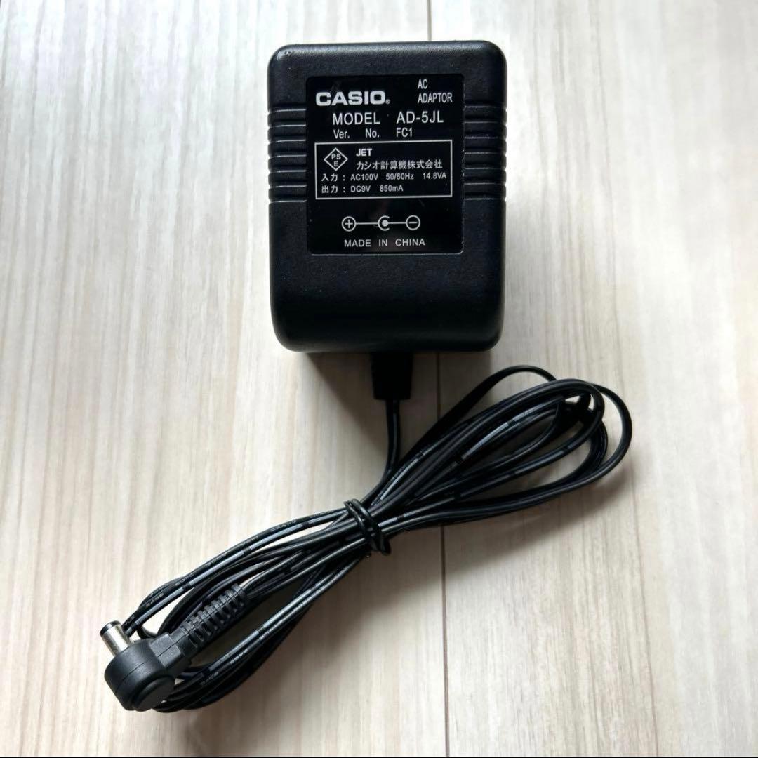 電子キーボード　カシオ　光ナビゲーション機能付き LUCE LK-105