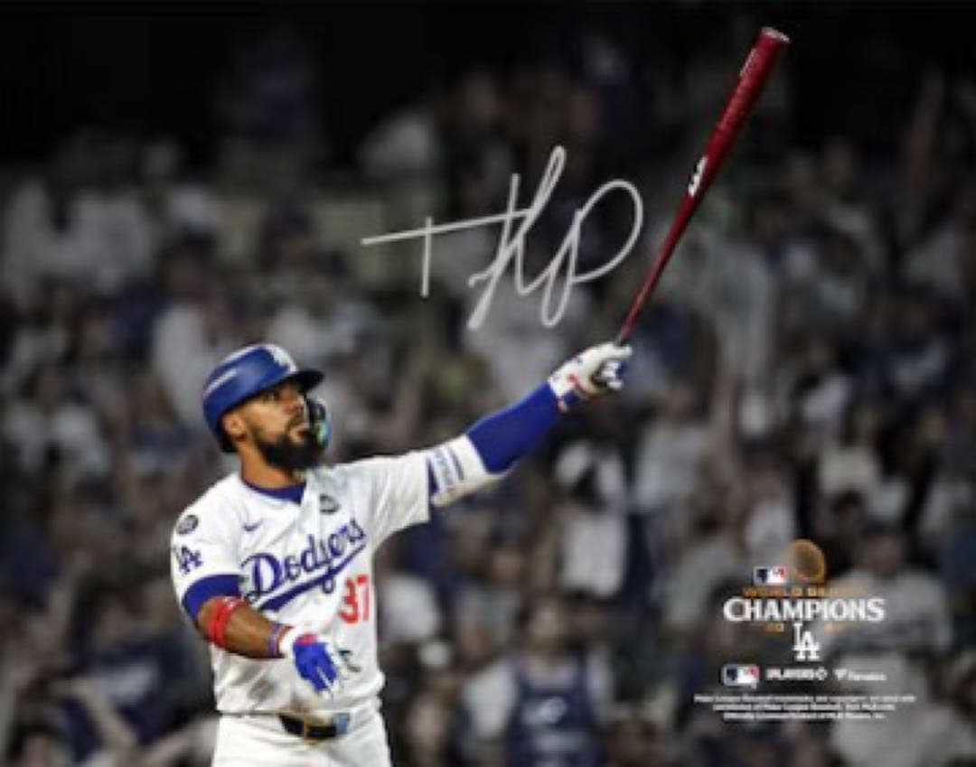 テオスカー・ヘルナンデス 直筆サインフォト ドジャース