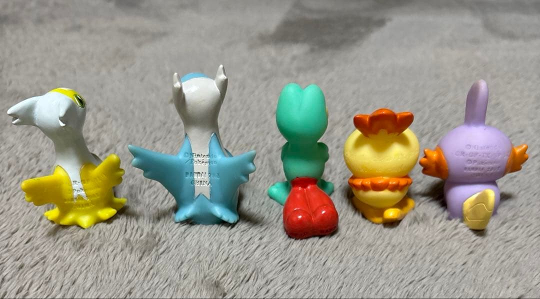 【レア】ポケモンキッズ指人形色違い