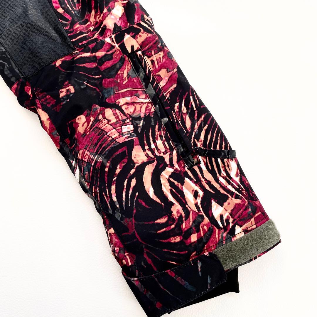 4473【美品】ROXY スノボウェア レディース 花柄 ジャケット ブラック