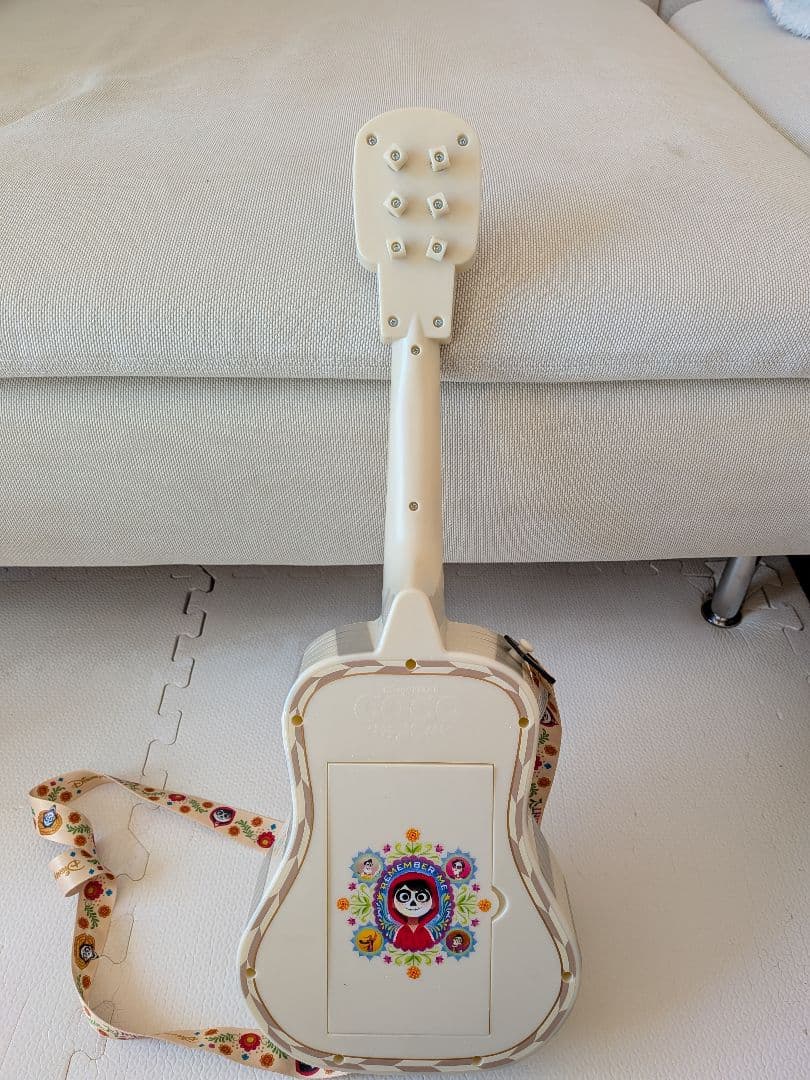 海外ディズニー　リメンバーミーCOCOギター　ポップコーン