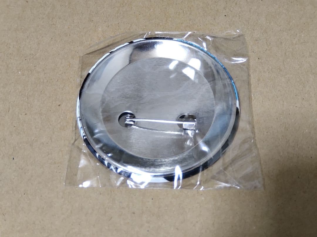 SERVAMP サーヴァンプ 缶バッジ くじ コミケ 原作絵 クロ 椿 ロウレス