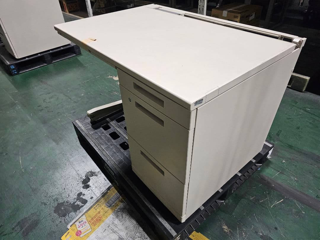 KOKUYO　ホワイトオフィスデスク 引き出し付き