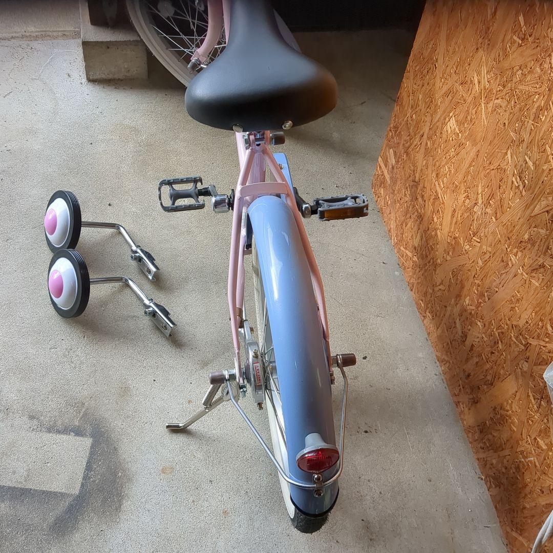 18インチ　子供用自転車 　 補助輪付き