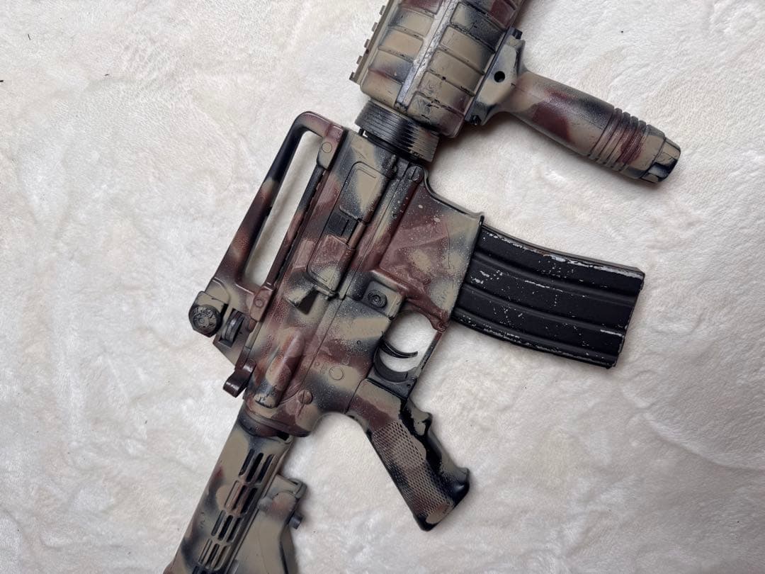 東京マルイ M4A1 電動ガン　バッテリー付