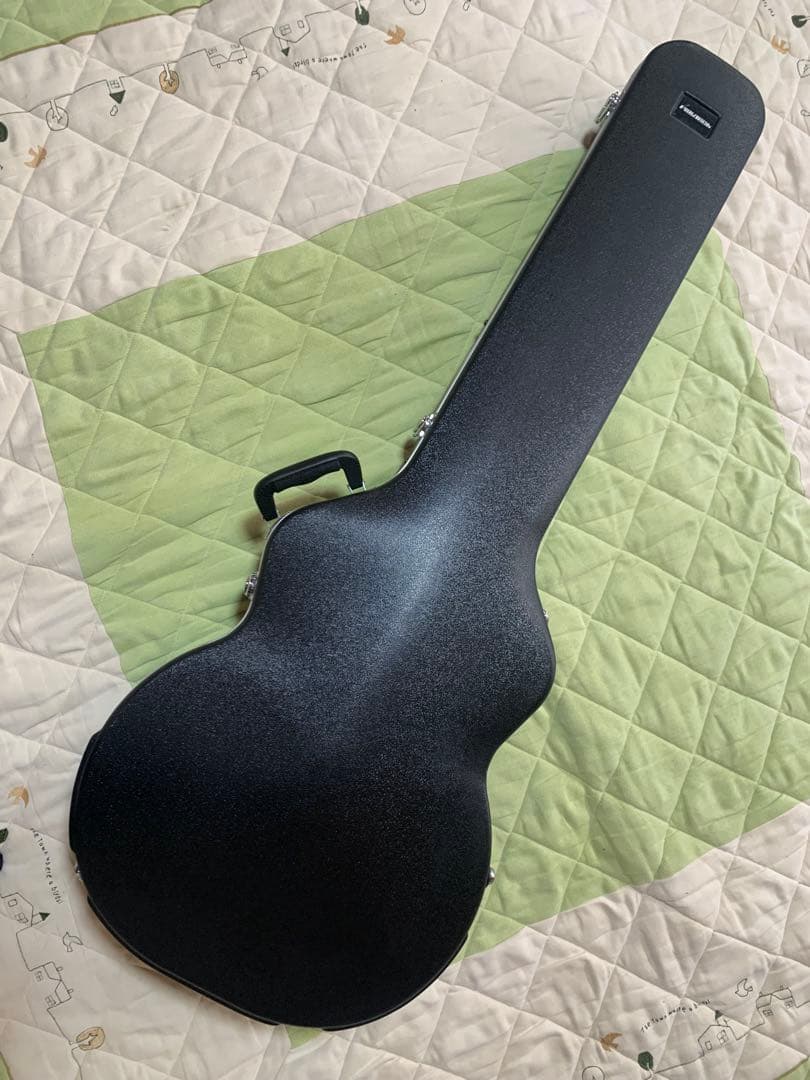 アコースティックベース用ハードケース ブラック