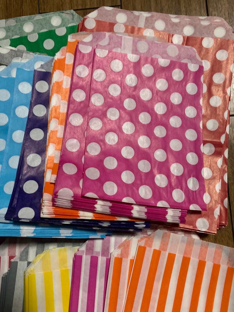 海外紙物　人気イギリス　キャンディ袋　カラフルセット　24種　超大量！2400枚