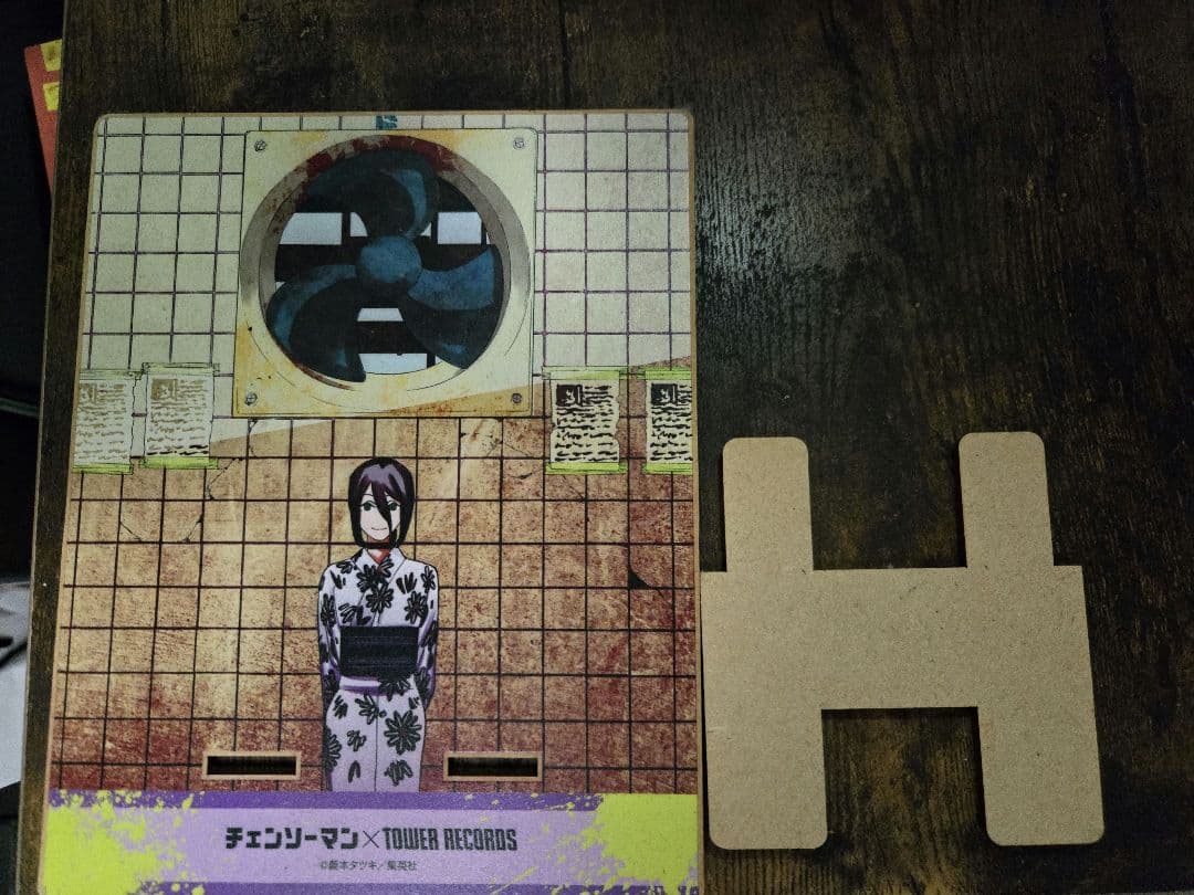 チェンソーマン×TOWER RECORDS 木製マルチスタンド