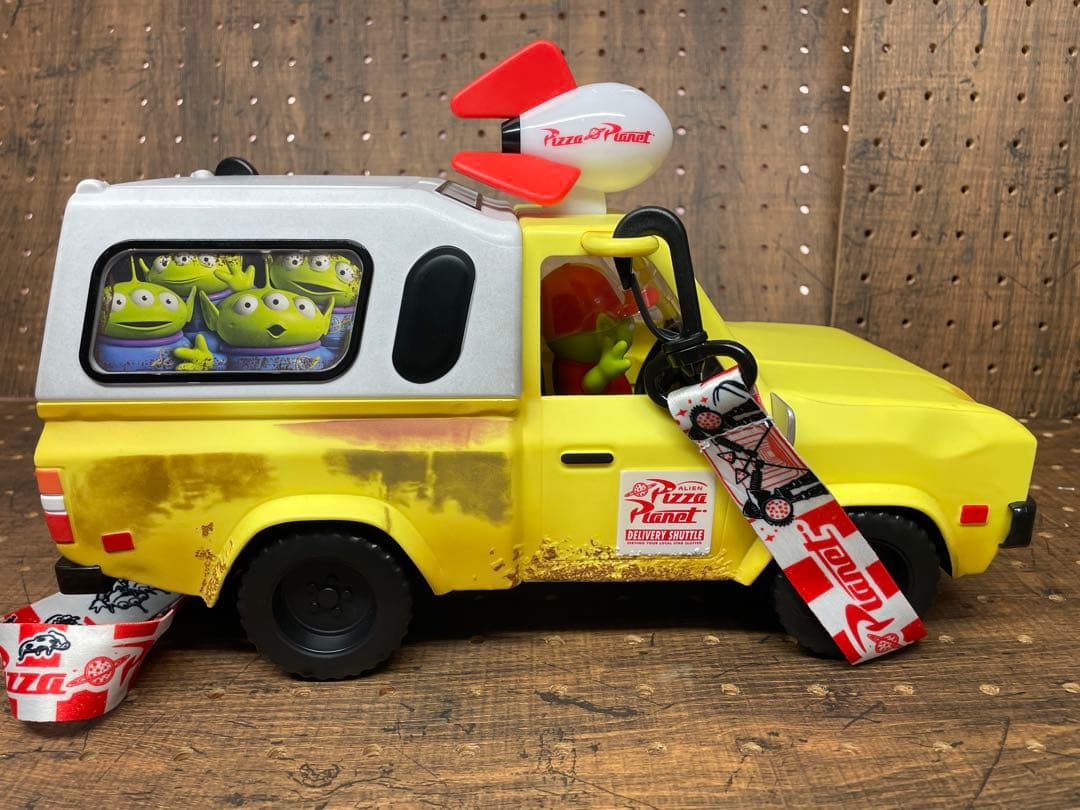 アメリカ　ディズニーランド ピザプラネット ポップコーンバケット