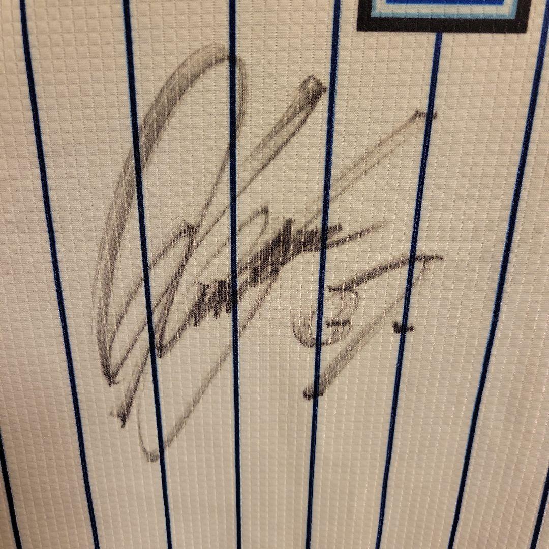 ベイスターズ　サイン入りユニホーム　山崎選手　19　直筆サイン