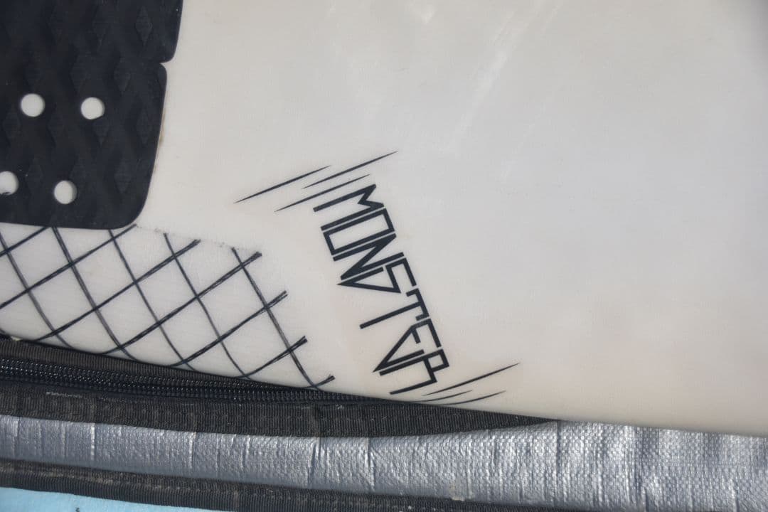 DHD Monster 6'1 大波用だけど初心者にも最適 32.5リッター