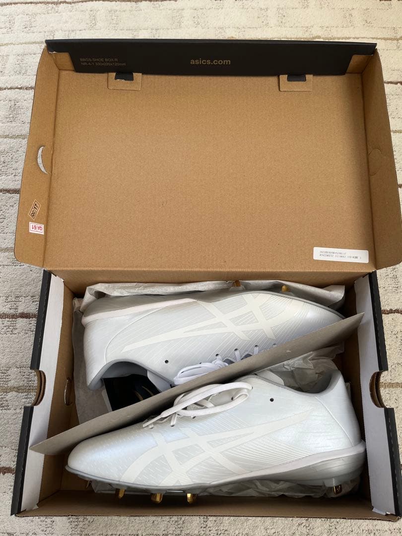 硬式野球スパイク　白　アシックス　28サイズ