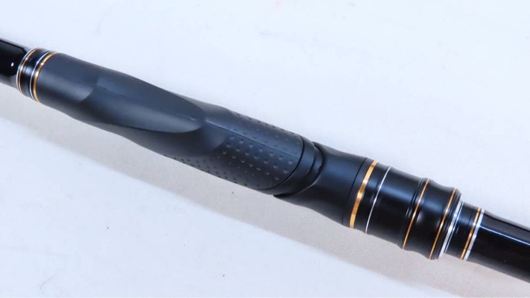 がまかつ【極上美品】現行がま磯 スーパープレシードロングスペシャル 125-58