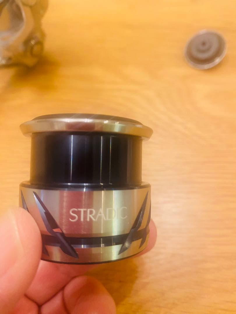 【値下げ中！】スピニングリール シマノ 23ストラディック C2000S 美品