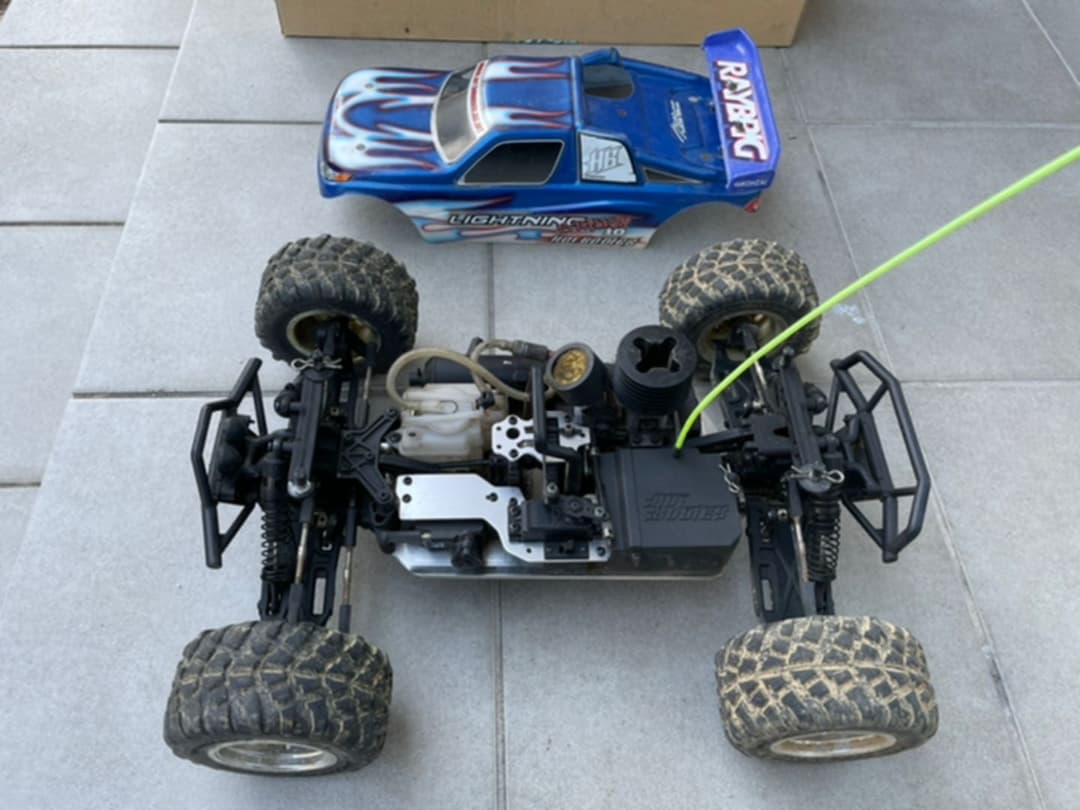 【hpi-racing】LIGHTNING StADiUM10