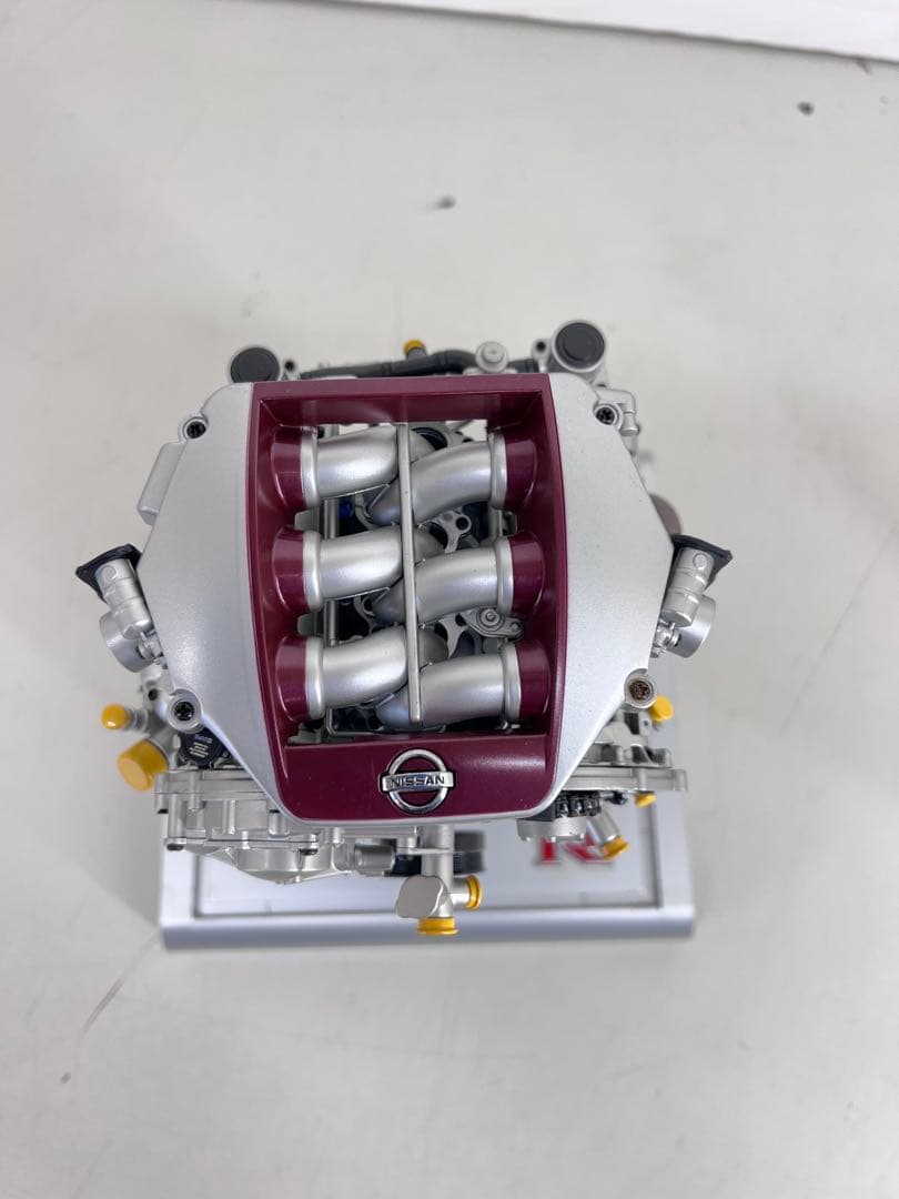 週刊日産GT-R エンジン模型完成品 1/5 R35 VR38DETT ジャンク