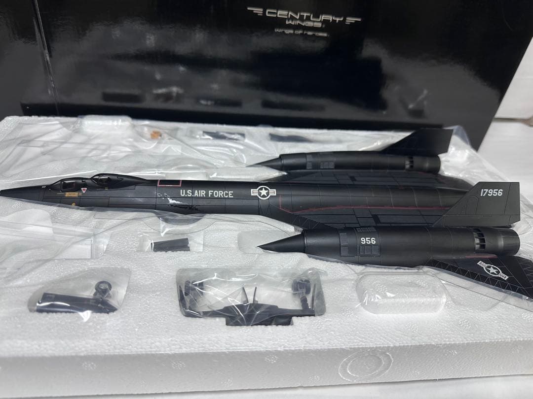 センチュリーウィングス 1/72 SR-71 ブラックバード 米空軍