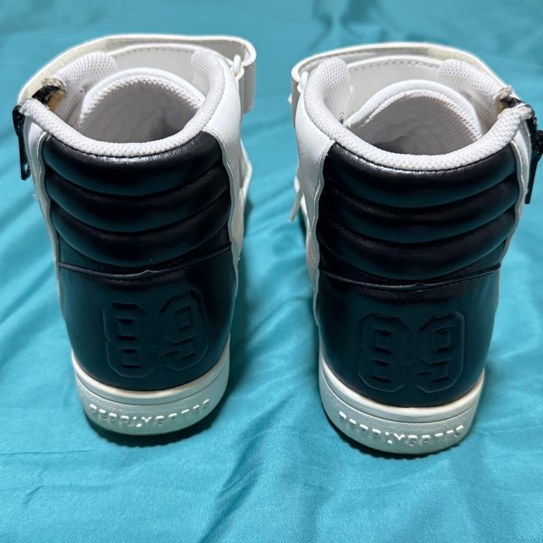 美品PEARLY GATES ゴルフシューズ 23.5cm サイドジップホワイト