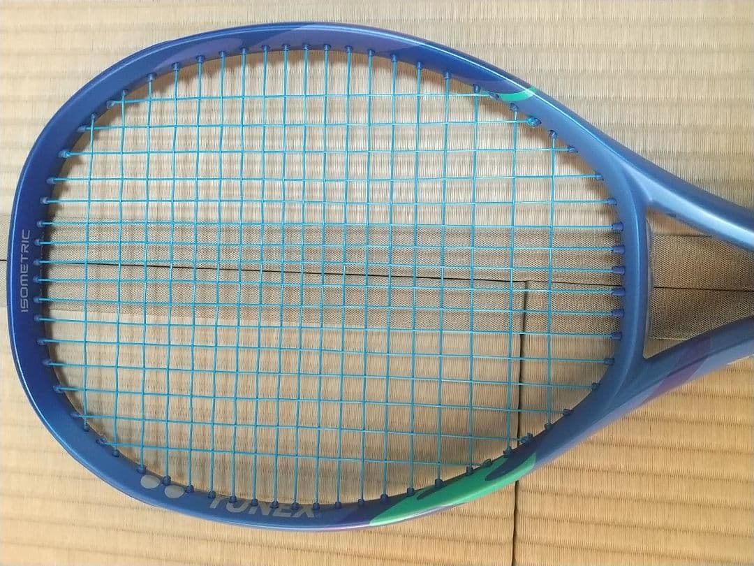 A*i様 YONEX EZONE 100 テニスラケット G2