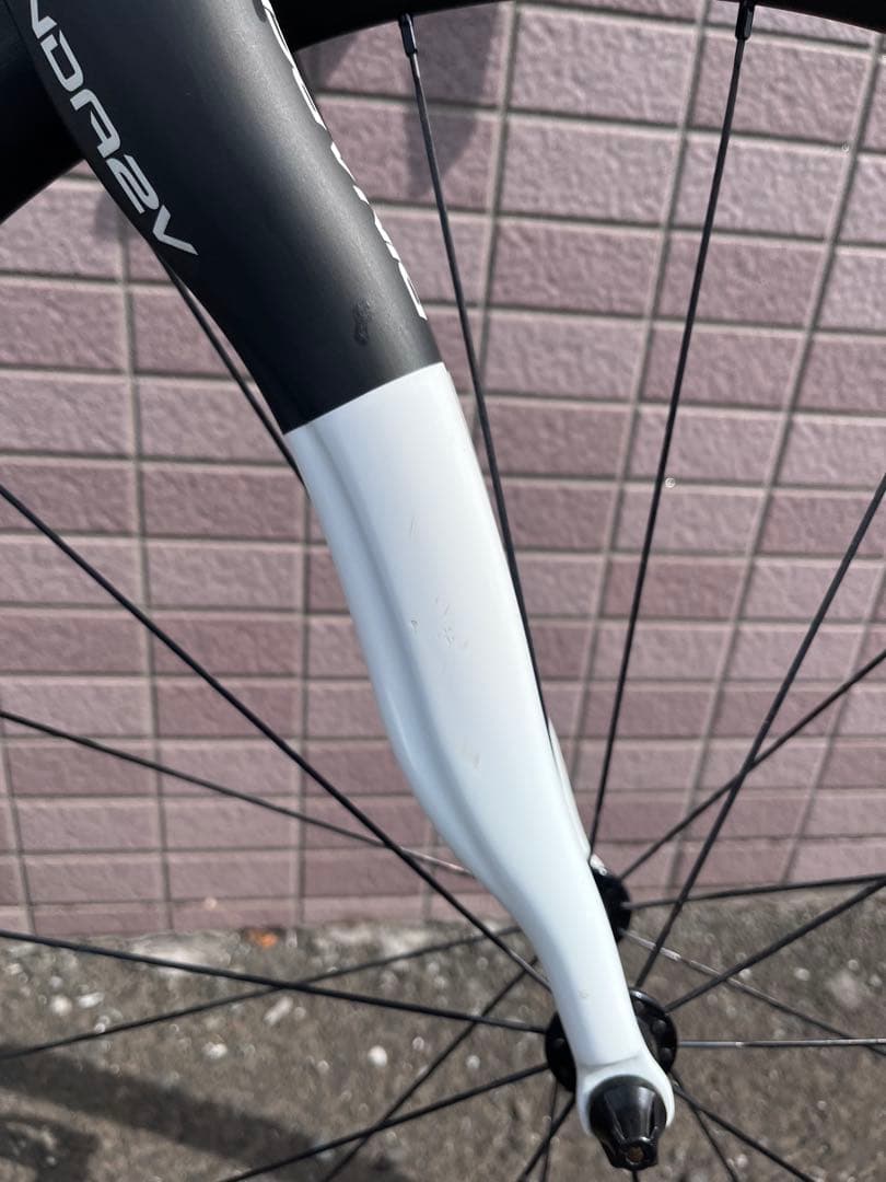 PINARELLO RAZHA Di2 11s カーボンホイール