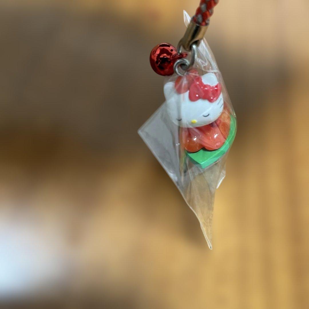 廃盤※福岡限定 ご当地限定ハローキティ ストラップ 3個セット　希少あまおう苺込