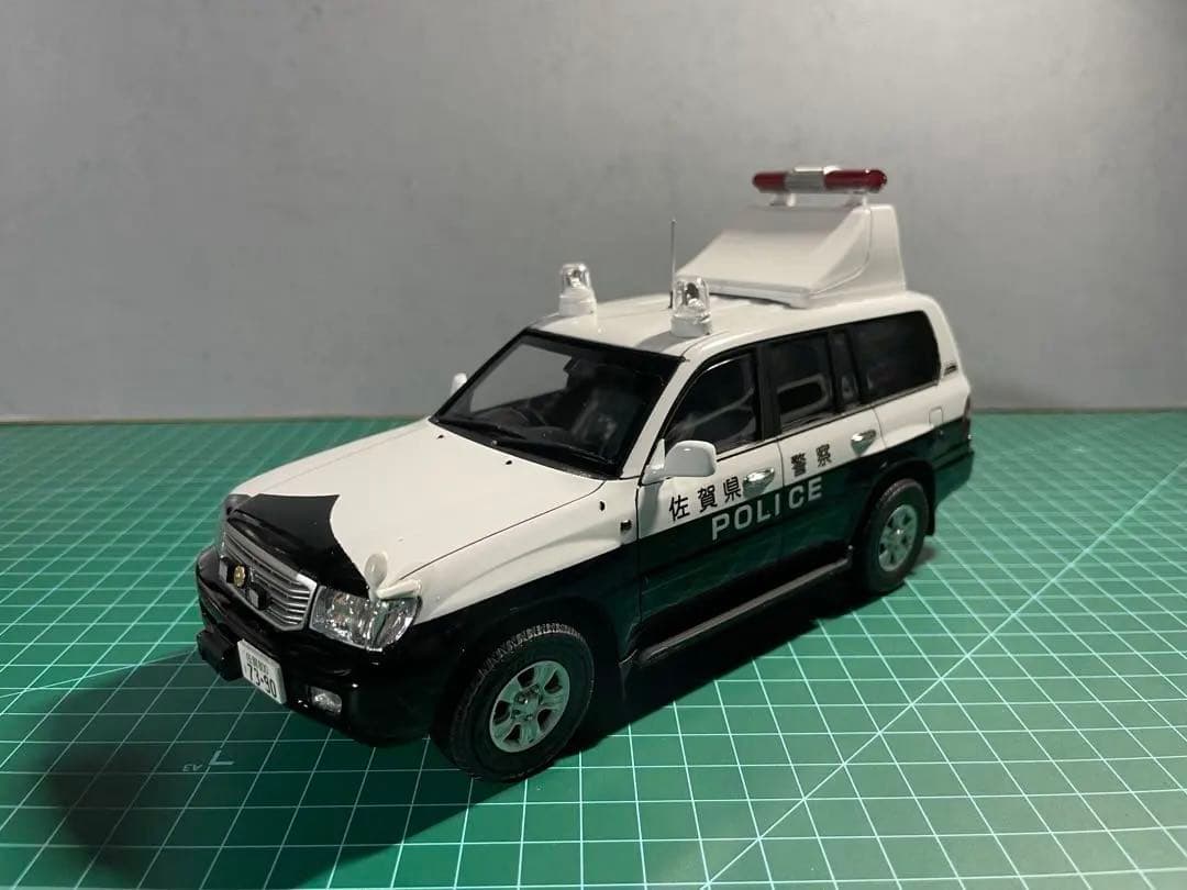 フジミ 1/24 トヨタ ランドクルーザー ランクル パトカー　完成品①