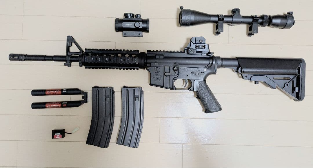 東京マルイ M4 SOPMOD 次世代電動ガン ※予備マガジン、バッテリー付き