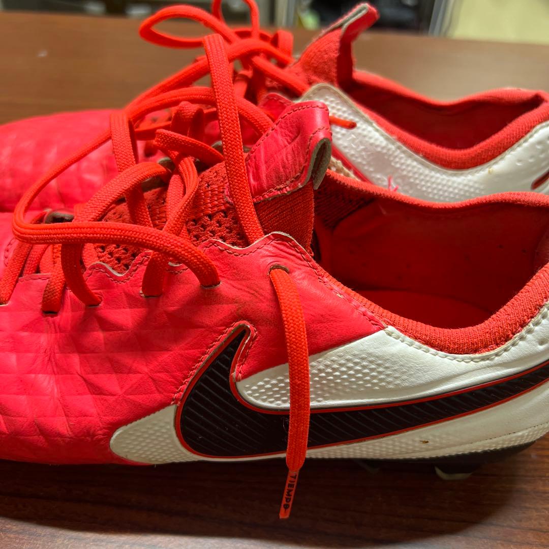 Nike サッカーシューズ ティエンポレジェンド8