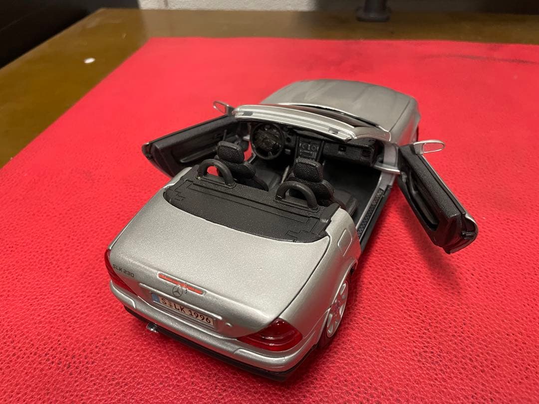 メルセデスベンツ　　SLK230   1996  黒シート
