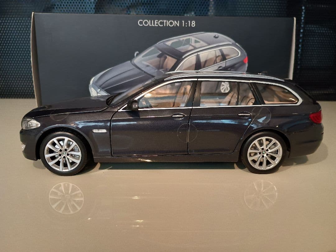 ノレブ NOREV  550i ツーリング 5シリーズ 2010 1/18