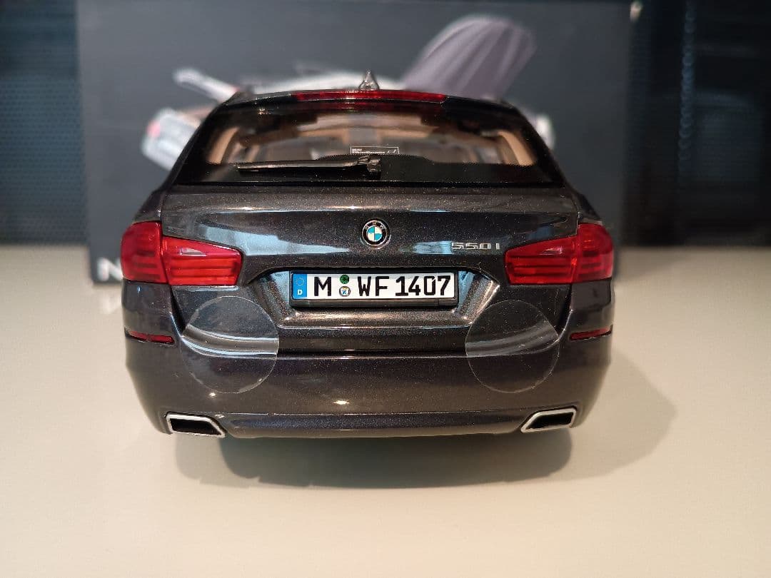 ノレブ NOREV  550i ツーリング 5シリーズ 2010 1/18