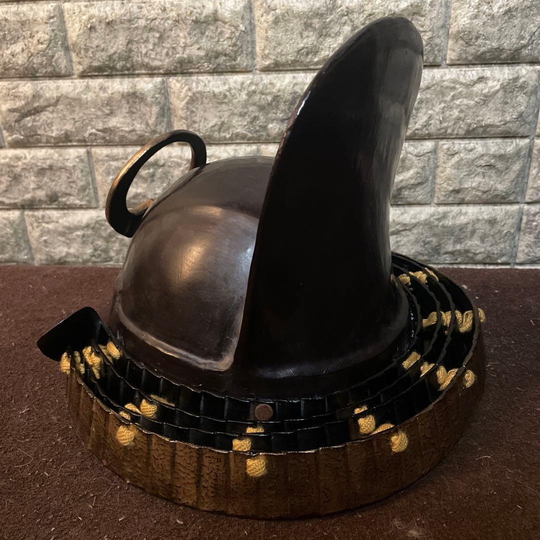 鉄地変わり兜　　武具　甲冑　鎧兜　具足