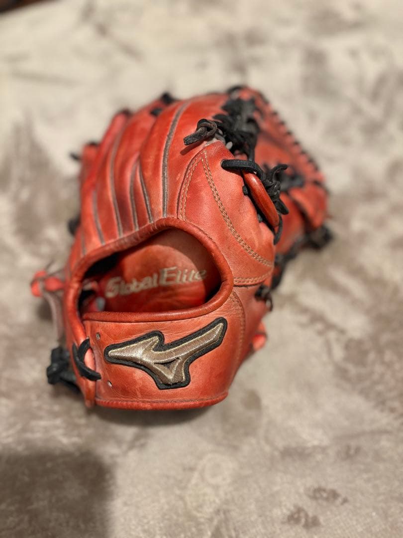 ミズノ　グローバルエリート　硬式用 外野手用グラブ レッドブラック