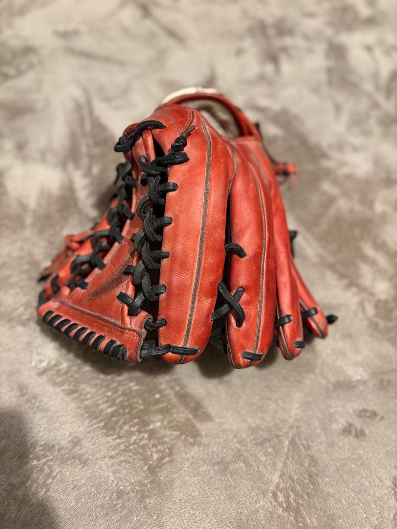 ミズノ　グローバルエリート　硬式用 外野手用グラブ レッド 高校野球対応モデル