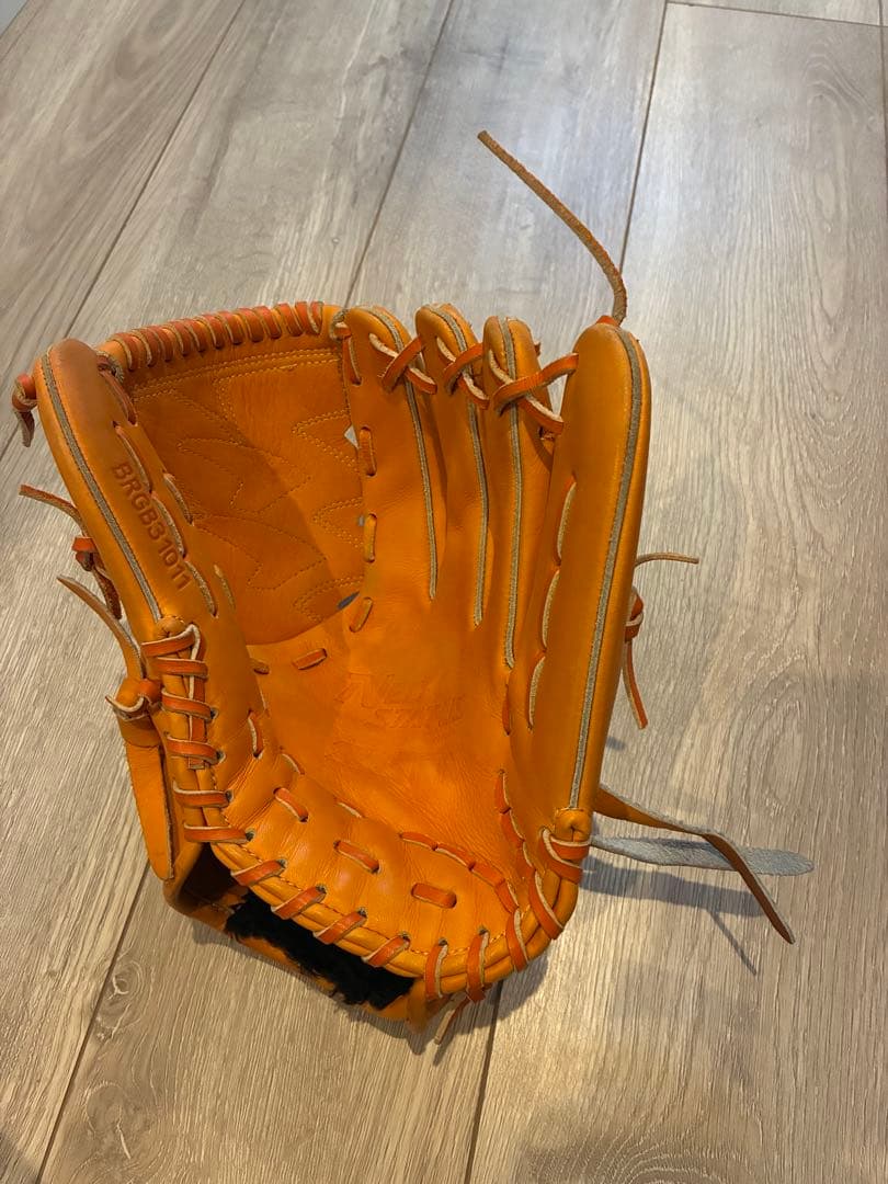 ZETT ネオステイタス　軟式グローブ 投手用