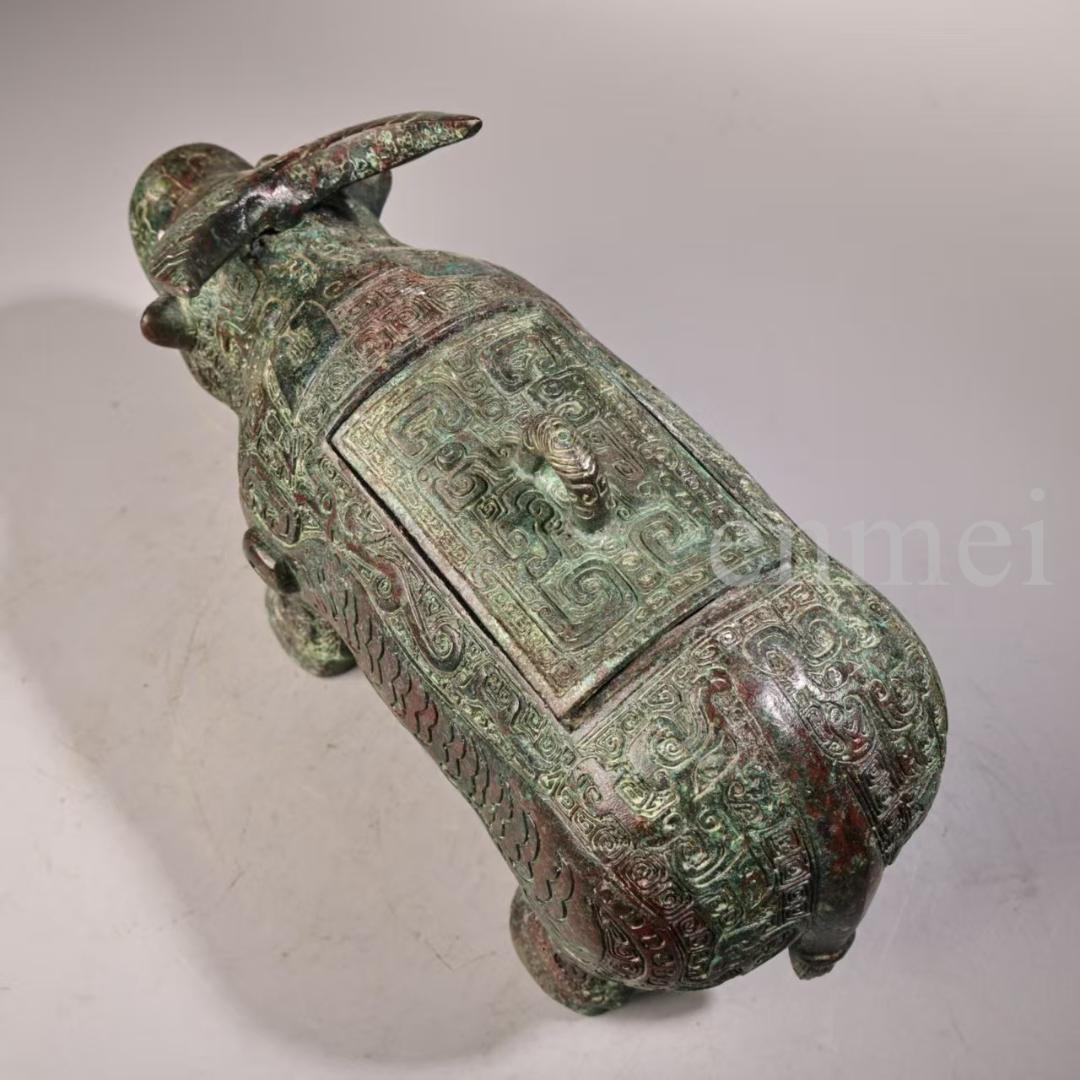 中国古美術・珍品旧藏・青銅器 牛尊 彫刻銘文入・高浮彫錾刻・純銅・置物・風水開運
