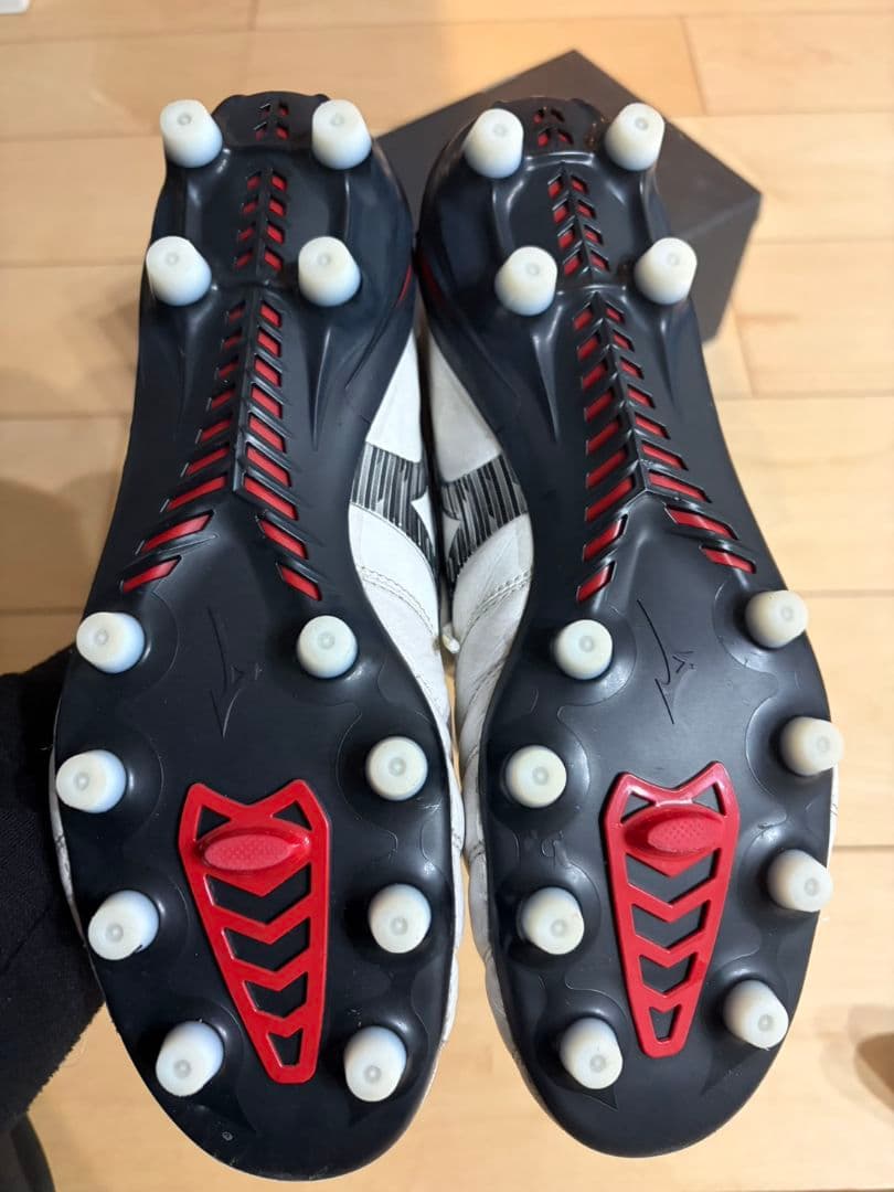 ミズノ モレリアネオ4ジャパン スパイク 26.5