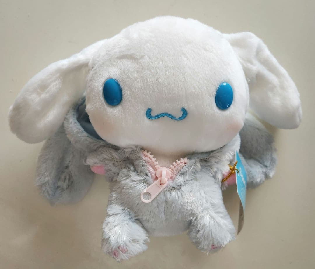 2005年発売　サンリオ　シナモロール　シナモン　フードが脱げる　ぬいぐるみ